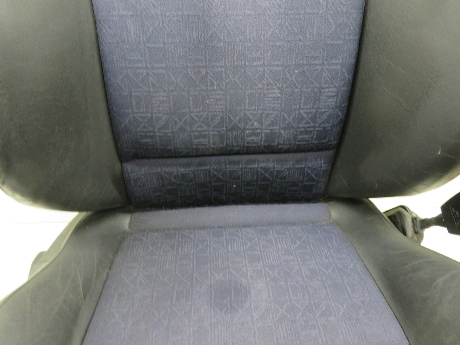 BMW E36 CONVERTIBLE COUPE OS DRIVER HALF LEATHER SEAT (SEE PHOTOS) 1990-1998