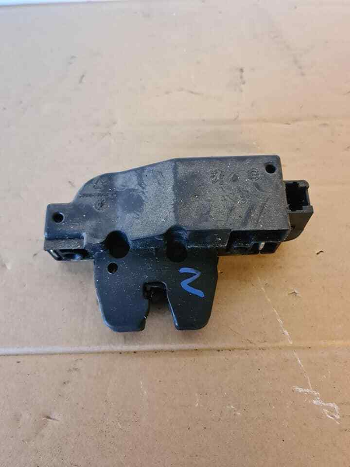 CITROEN C3 TAILGATE BOOT LOCK CATCH 2004 NO2