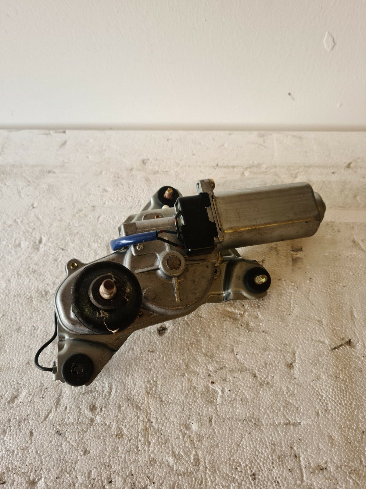 MAZDA DEMIO REAR WIPER MOTOR 849200-1253 1996-2002 HW52-2