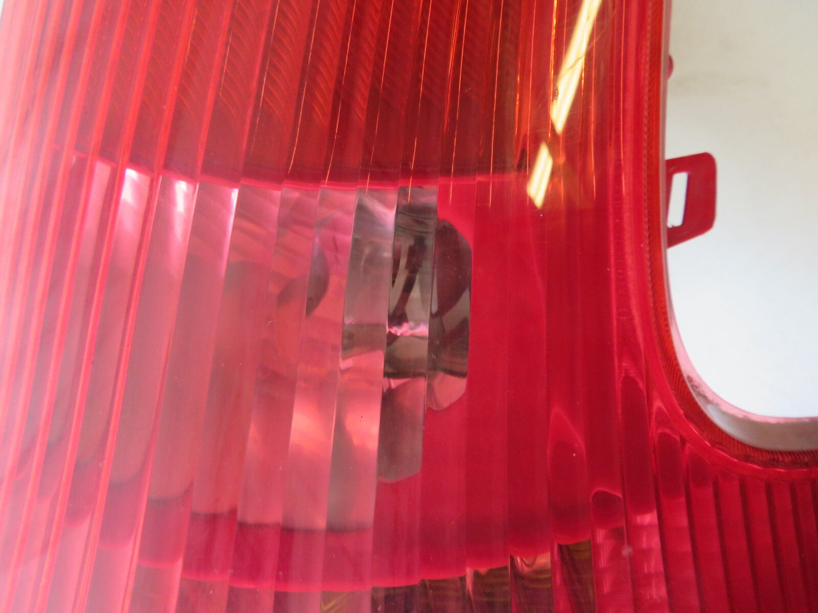 PEUGEOT 206 STATION WAGON OS DRIVER SIDE REAR TAIL LIGHT 9641540577 2002-2005