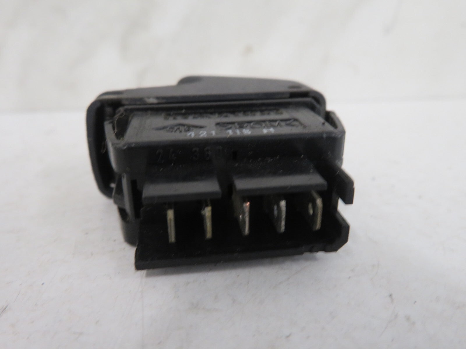 RENAULT CLIO MK2 REAR WINDOW SWITCH 1998-2001 A1652-13