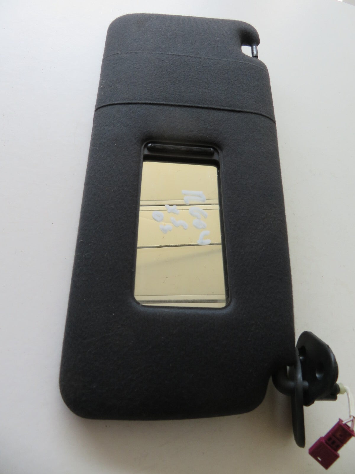 BMW X5 E53 OS DRIVER SUN VISOR 2004-2007 RG04 SA