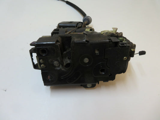 VOLKSWAGEN VW BEETLE OS DRIVER DOOR LOCK CATCH 1998-2006 01