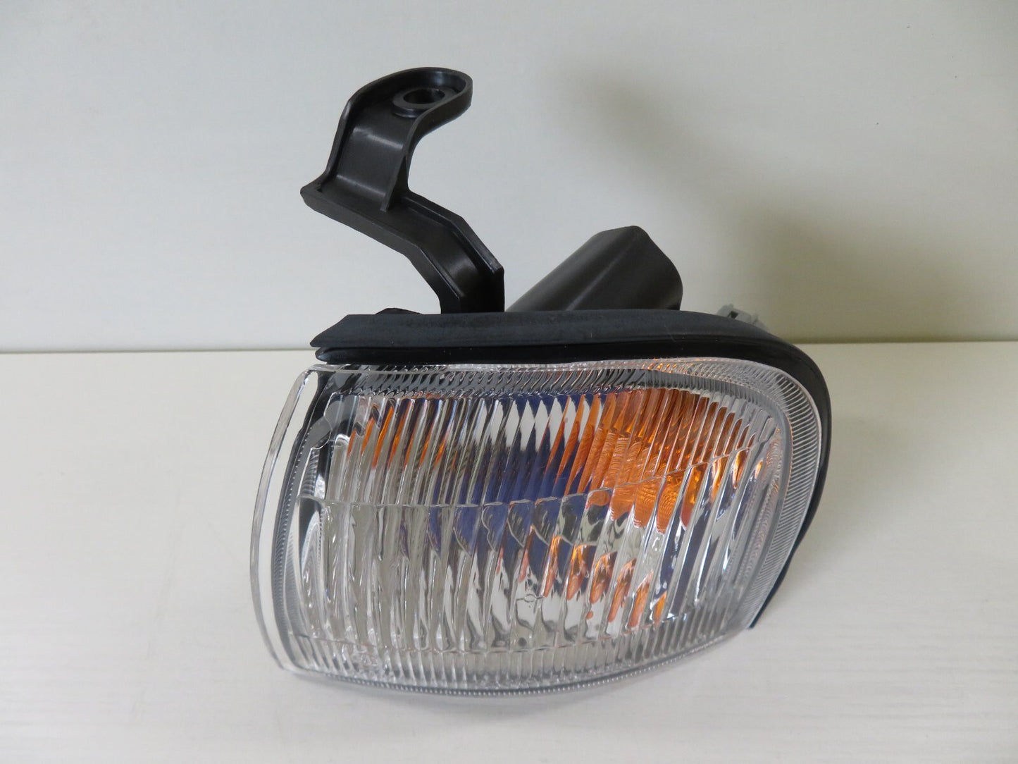 NS PASSENGER LH FRONT INDICATOR LIGHT FOR SUZUKI BALENO 1995-1998 RS1