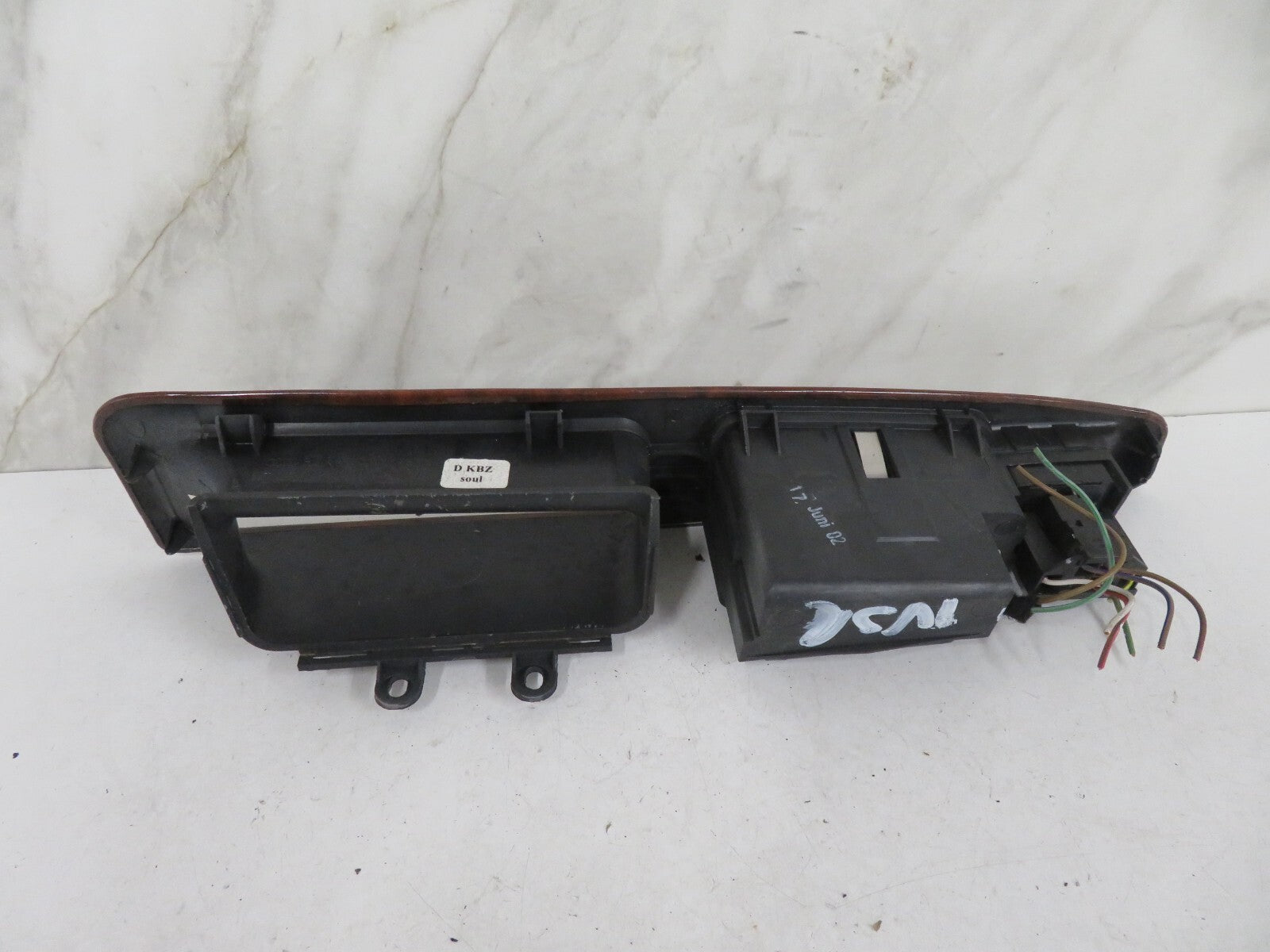 AUDI A8 D2 NSR DOOR WINDOW SWITCH HANDLE TRIM 1998-2002 A1652-17