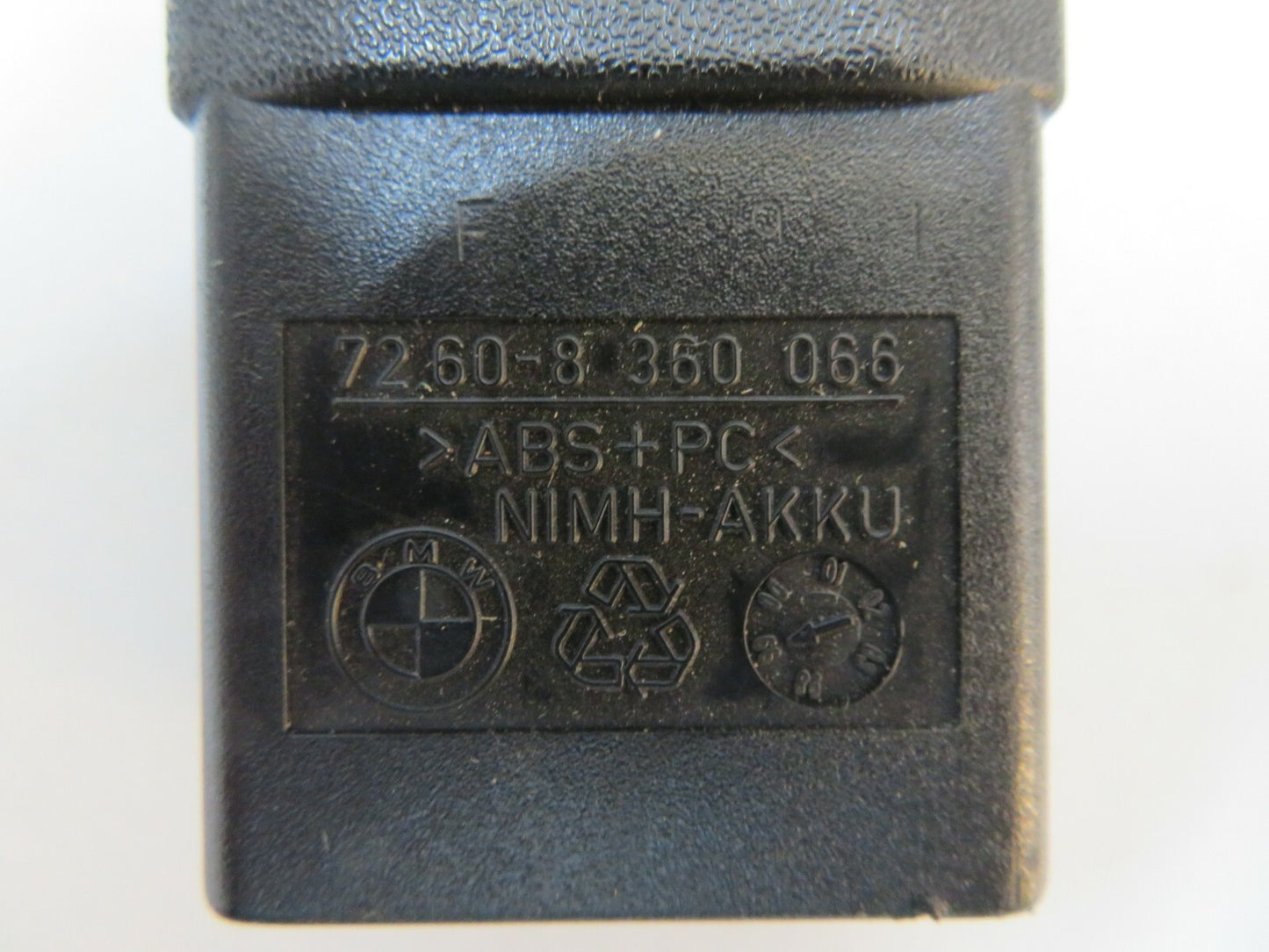 BMW E46 323 RECHARGABLE LIGHT 8860066 1998-2006 W109