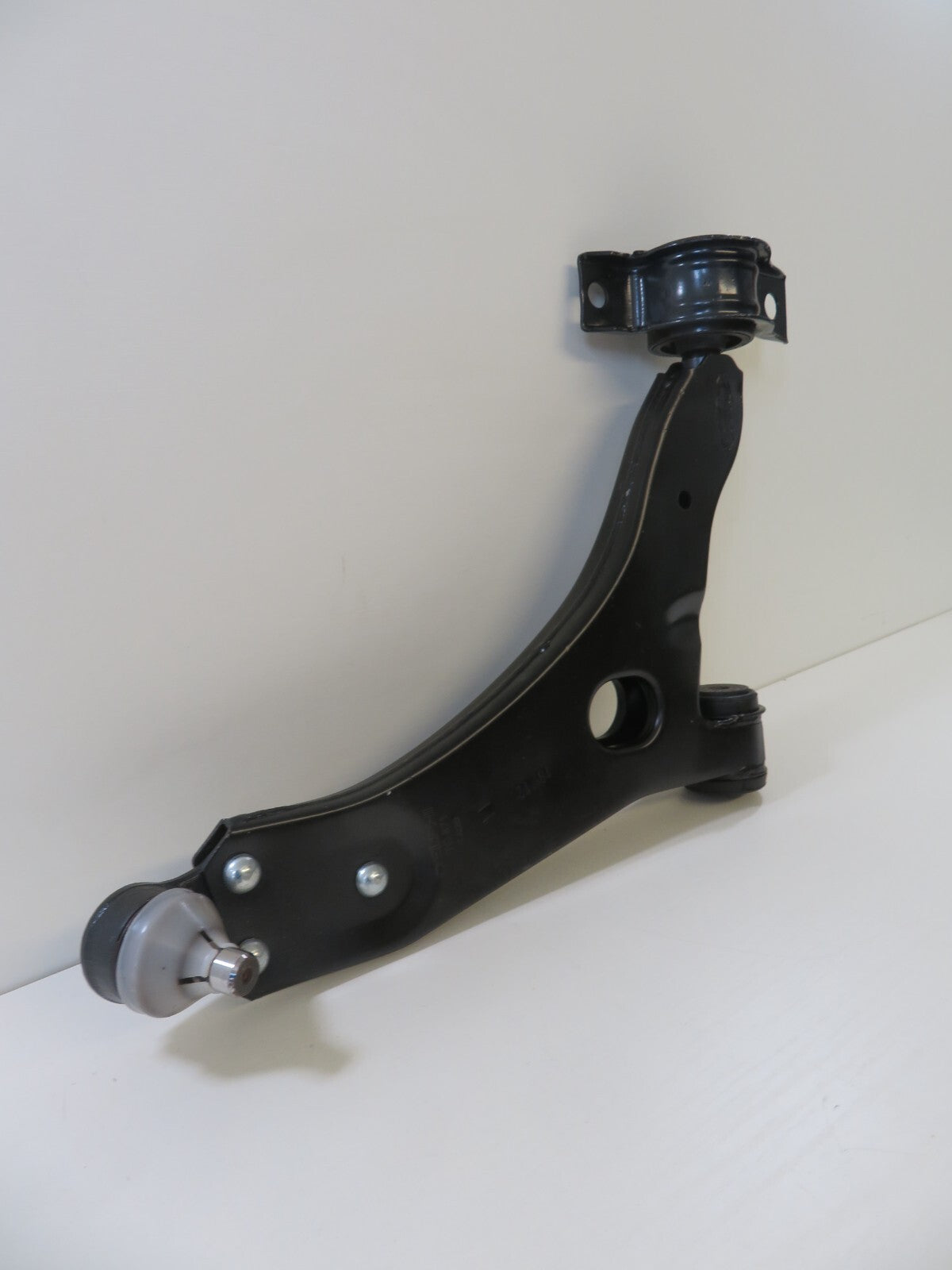 OS DRIVER RIGHT LOWER CONTROL ARM FOR FORD FOCUS MK1 1998-2004 TC871 DELPHI