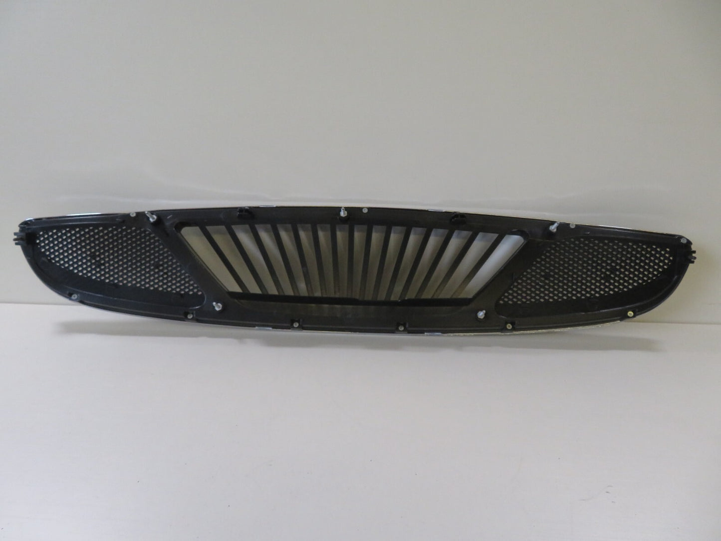 FRONT GRILLE FOR DAEWOO LANOS NUBIRA FOR YEARS 1998-2002