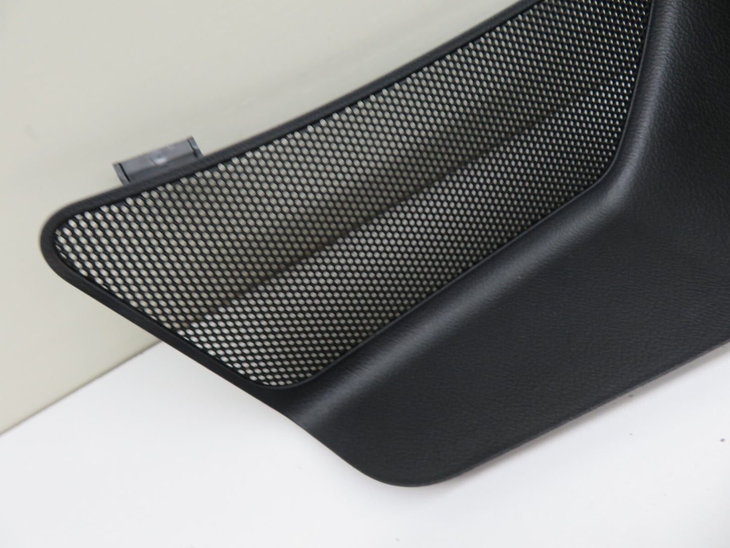 MAZDA CX7 OS DRIVER SIDE REAR BOOT TRIM EG2168853 2008-2012 1414-2