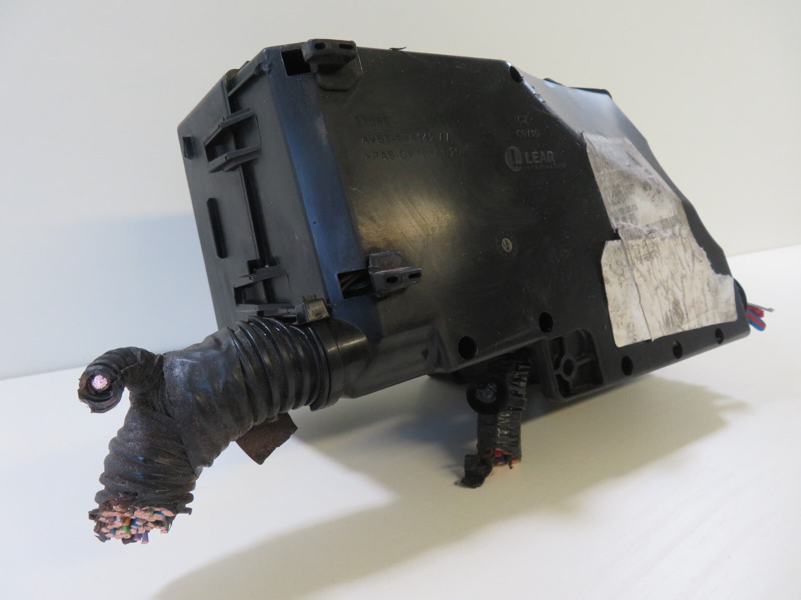 FORD GRAND C MAX ENGINE BAY FUSE BOX AV6T-14A142-AA 2011-2015 1518-1