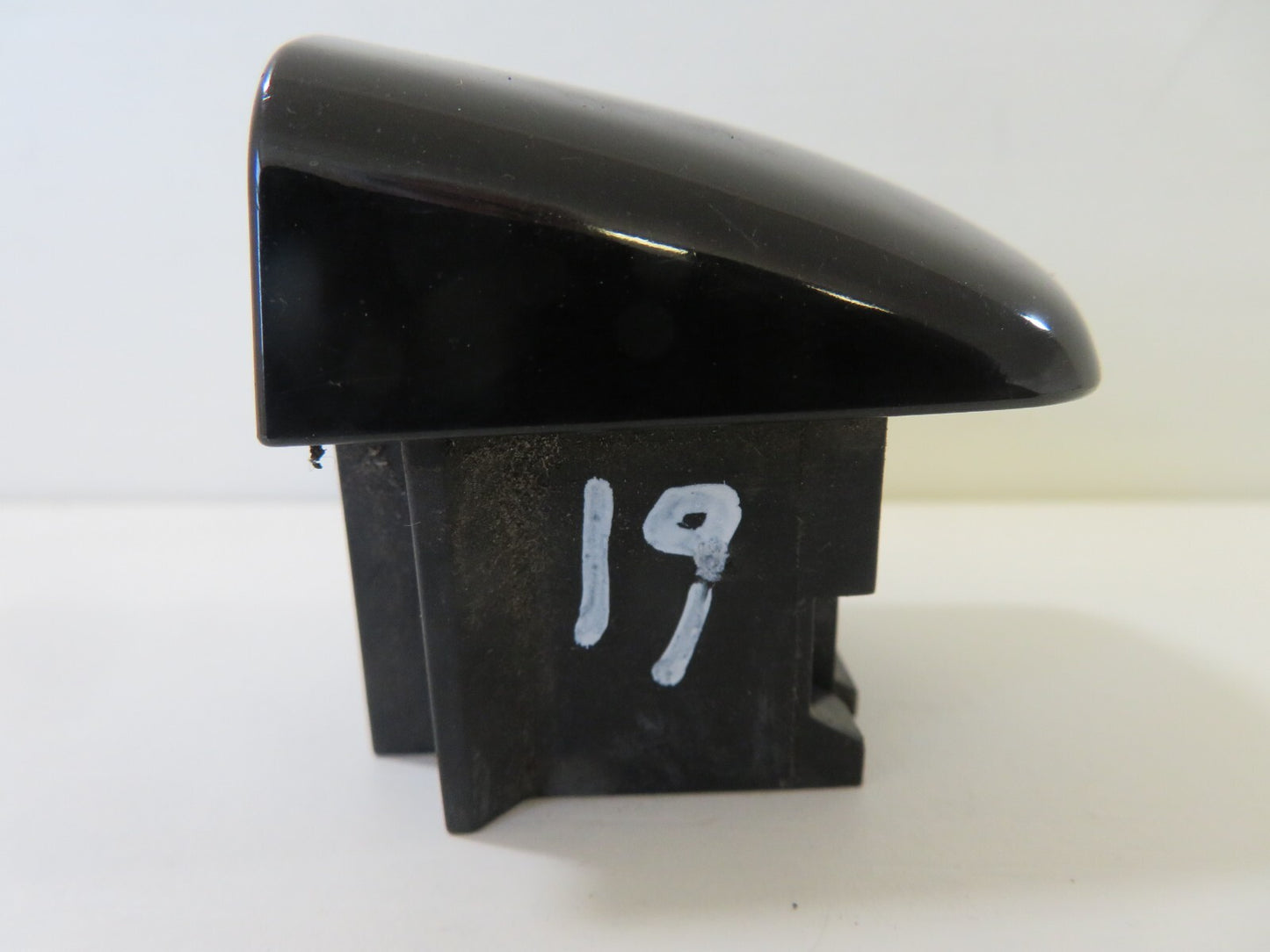 PEUGEOT 308 OSR DOOR HANDLE END CAP 2007-2013 1410-19