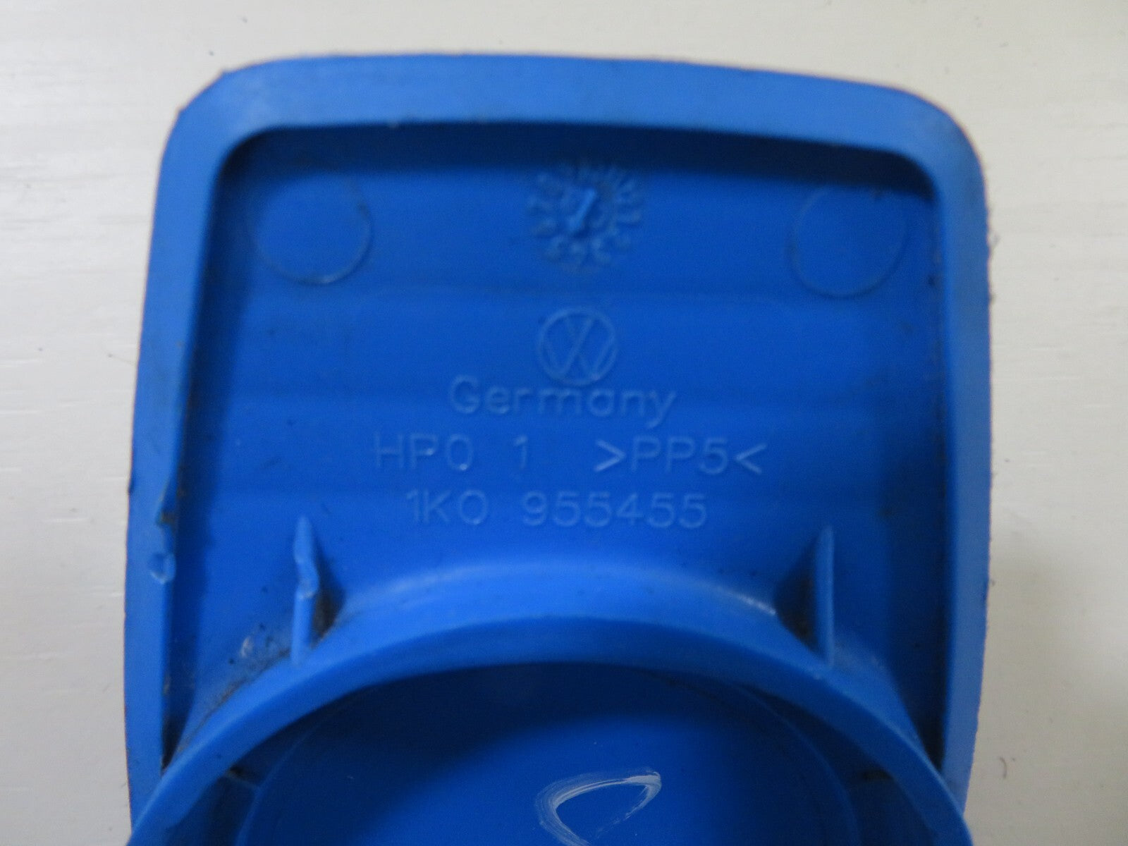 VOLKSWAGEN VW TOURAN WASHER BOTTLE FLUID CAP 2003-2009 1001-8