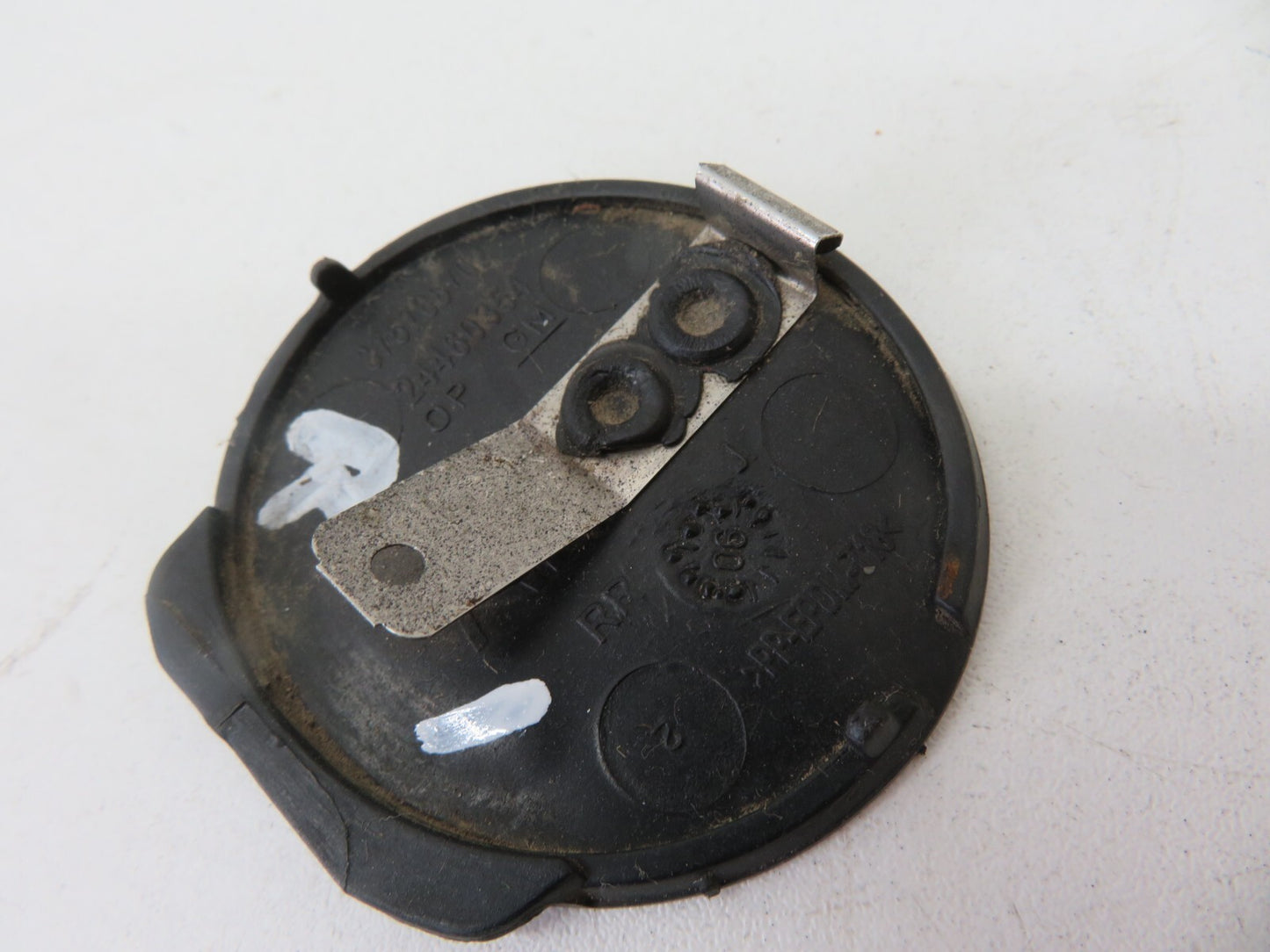 VAUXHALL ASTRA MK5 REAR TOW EYER COVER TRIM 2004-2010 1049-1