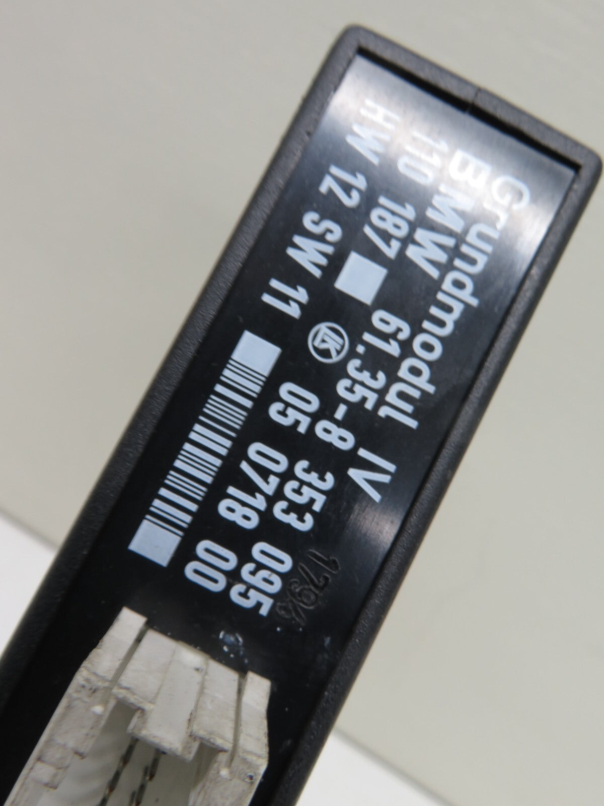 BMW E36 BODY CONTROL MODULE BCM 8353095 1991-1998 1756-11