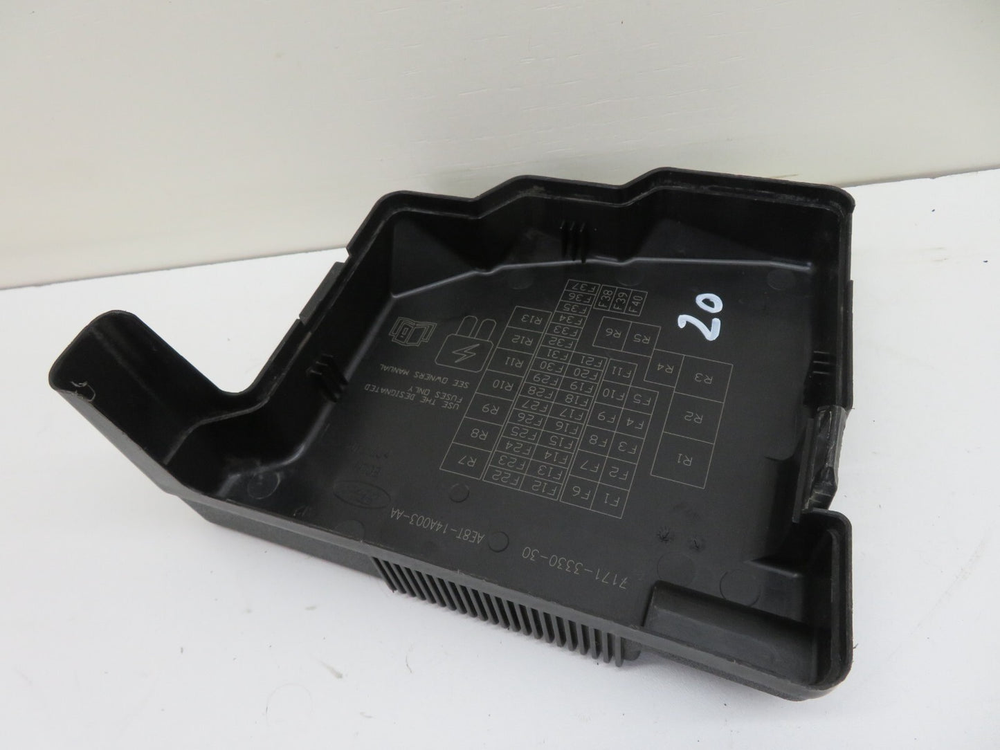 FORD FIESTA MK7 ST180 1.6 ENGINE BAY FUSE BOX COVER 2013-2017