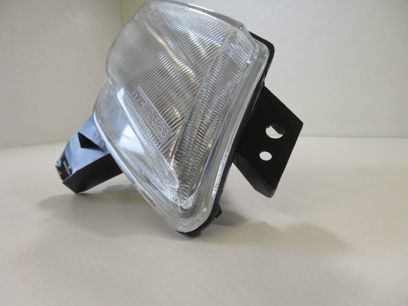 RH OS DRIVER FRONT FOG LIGHT 19-5253-05-2 TYC FITS CITROEN XSARA 1997-2000 #1S2