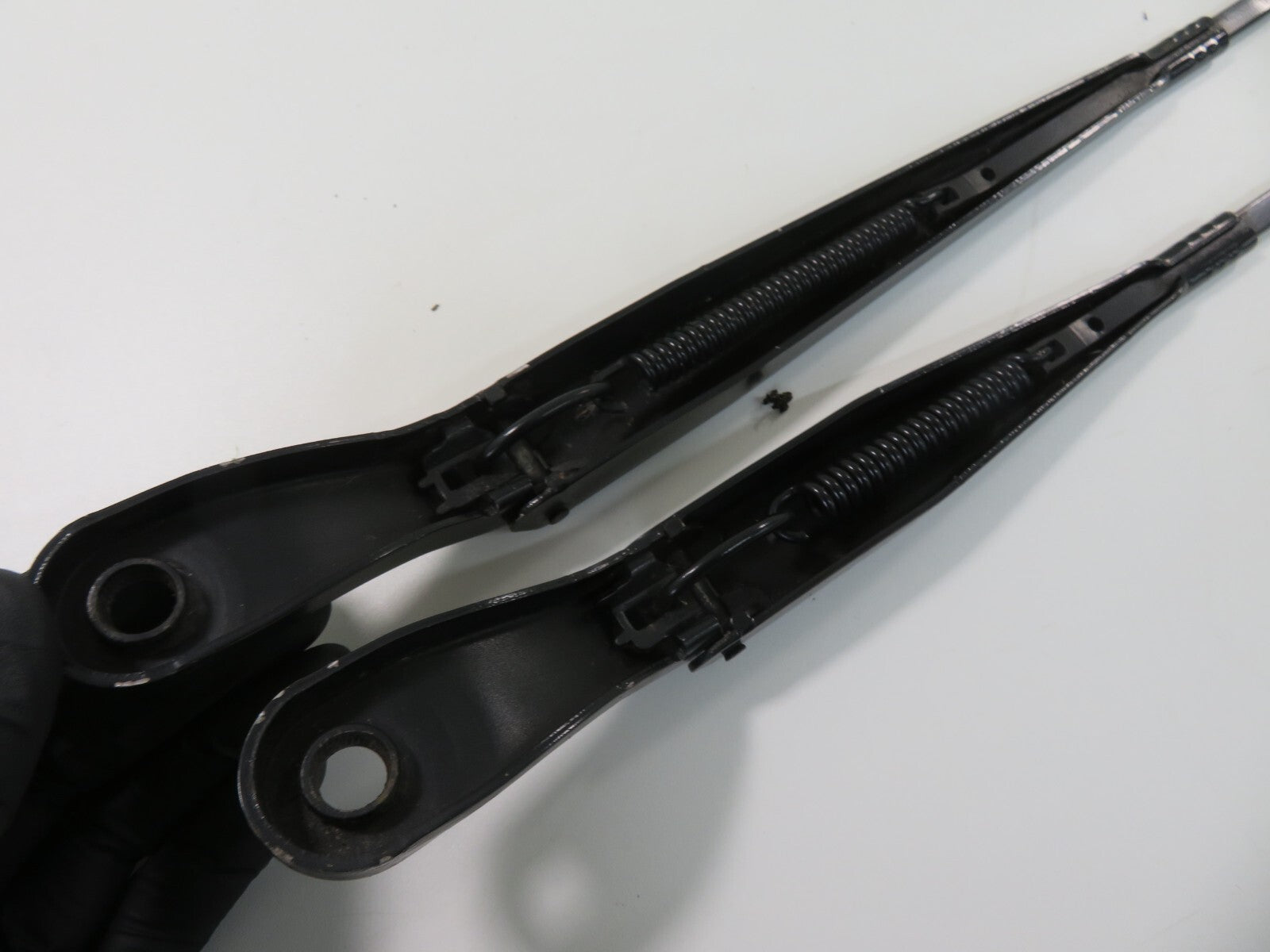 CITROEN BERLINGO MK2 FRONT WIPER ARMS PAIR 2008-2012