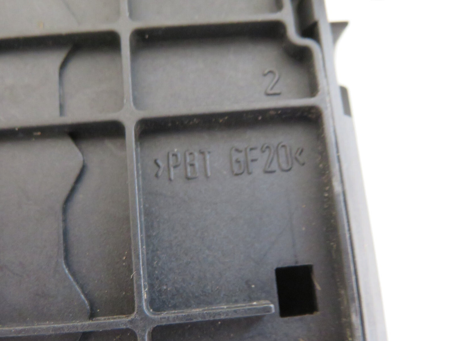 VOLKSWAGEN VW BEETLE BATTERY MEGA FUSE BOX 1999-2005 AMS-9