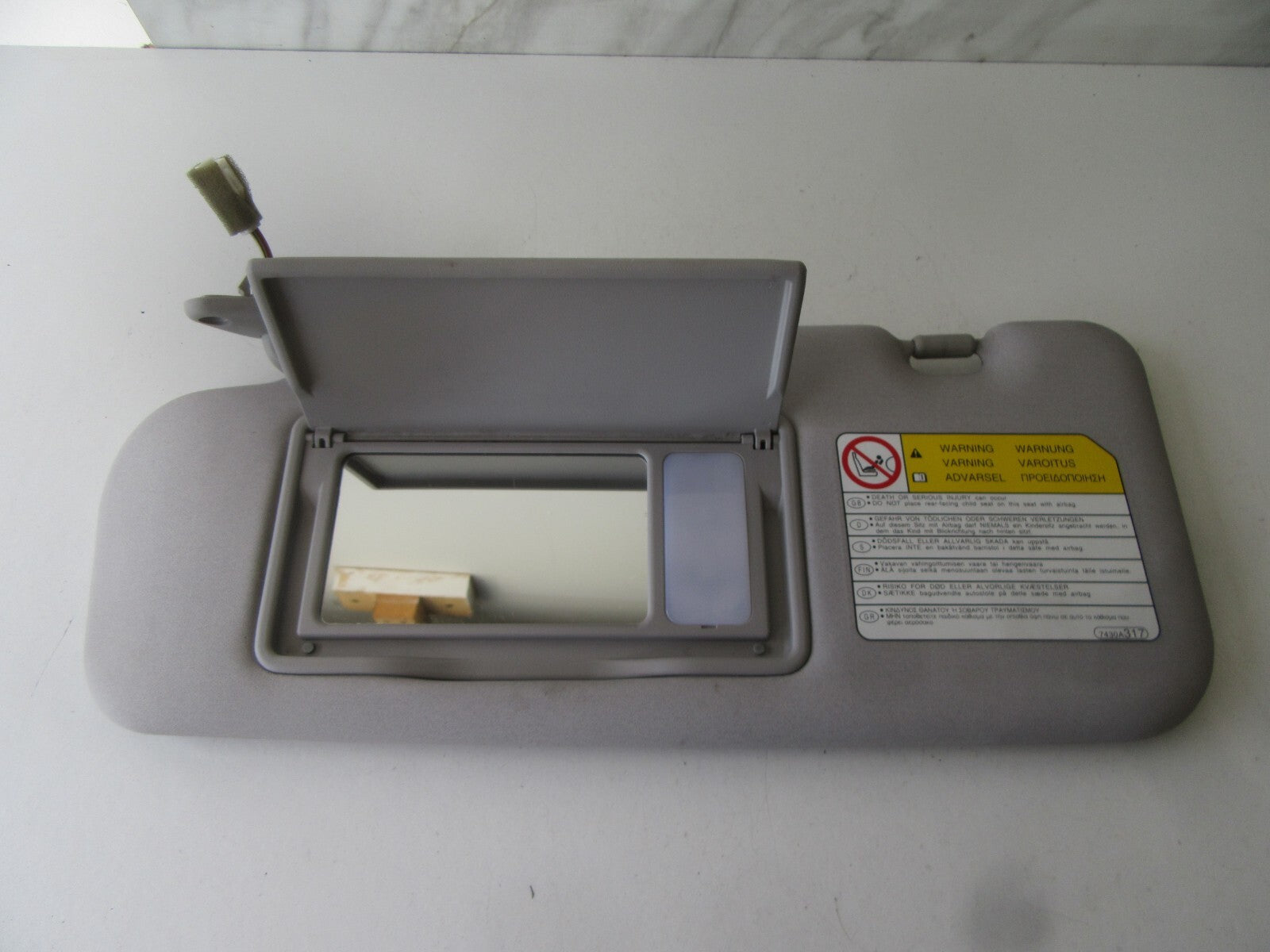 MITSUBISHI GRANDIS NS PASSENGER SUN VISOR 2004-2010 AMS1151