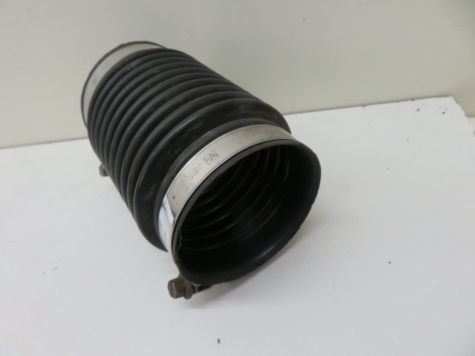 PORSCHE CAYENNE 955 V8 AIR INTAKE PIPE 2003-2006 1718-16