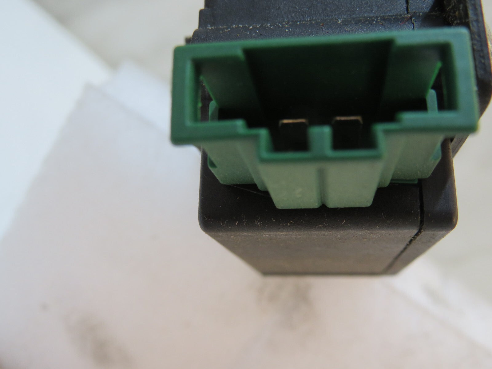 AUDI TT MK1 BOOT LOCK CATCH 8n0827505c 1998-2004 B6