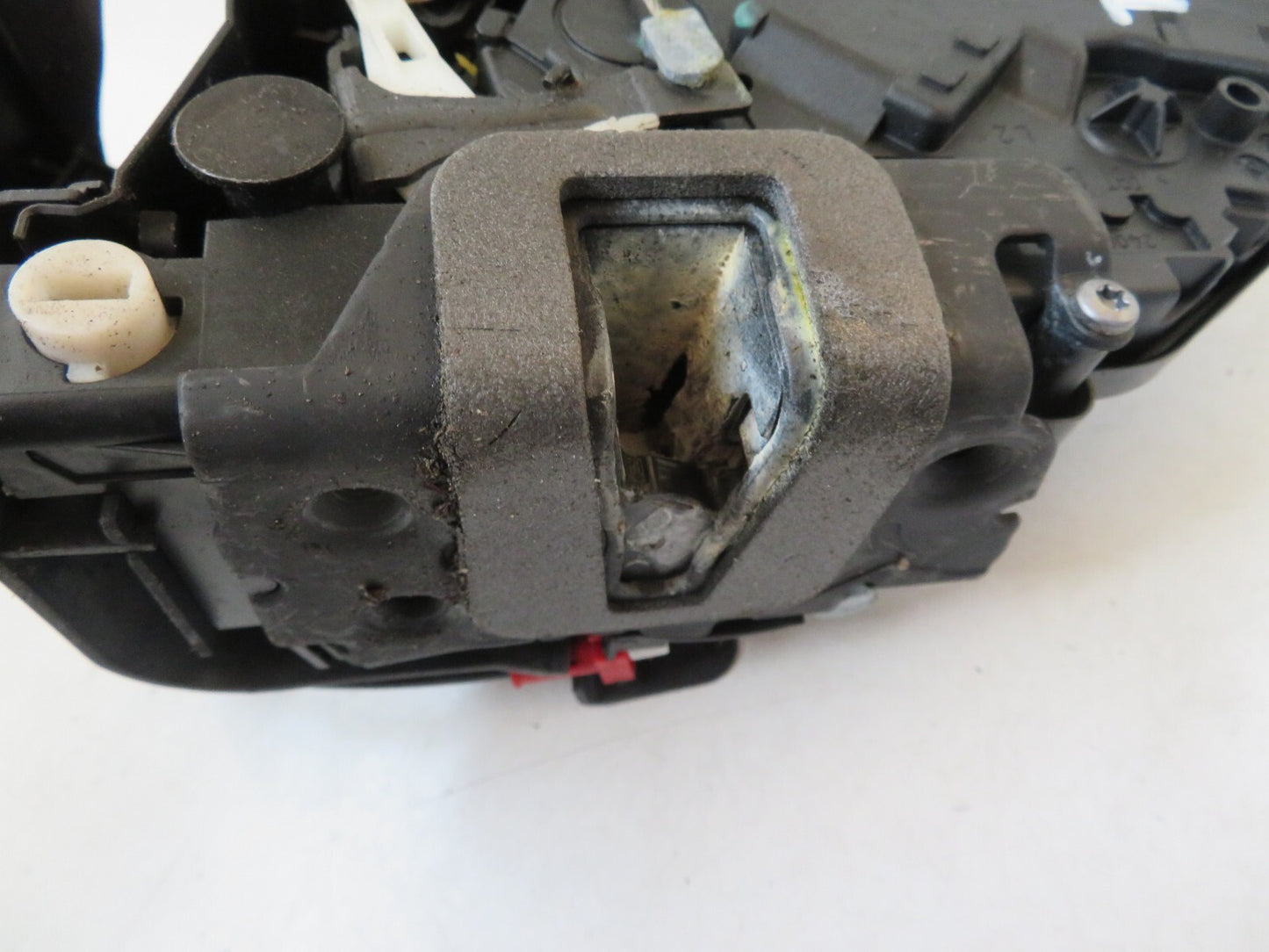 FORD MONDEO MK4 NSR DOOR LOCK CATCH 7S71-A264A27-AH 2007-2011 SA1443-3