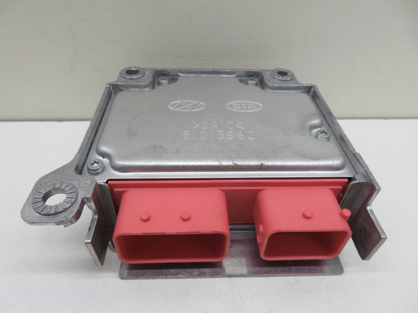 HYUNDAI I40 AIR BAG CONTROL ECU MODULE 95910-3Z300 2011-2015 A581-7