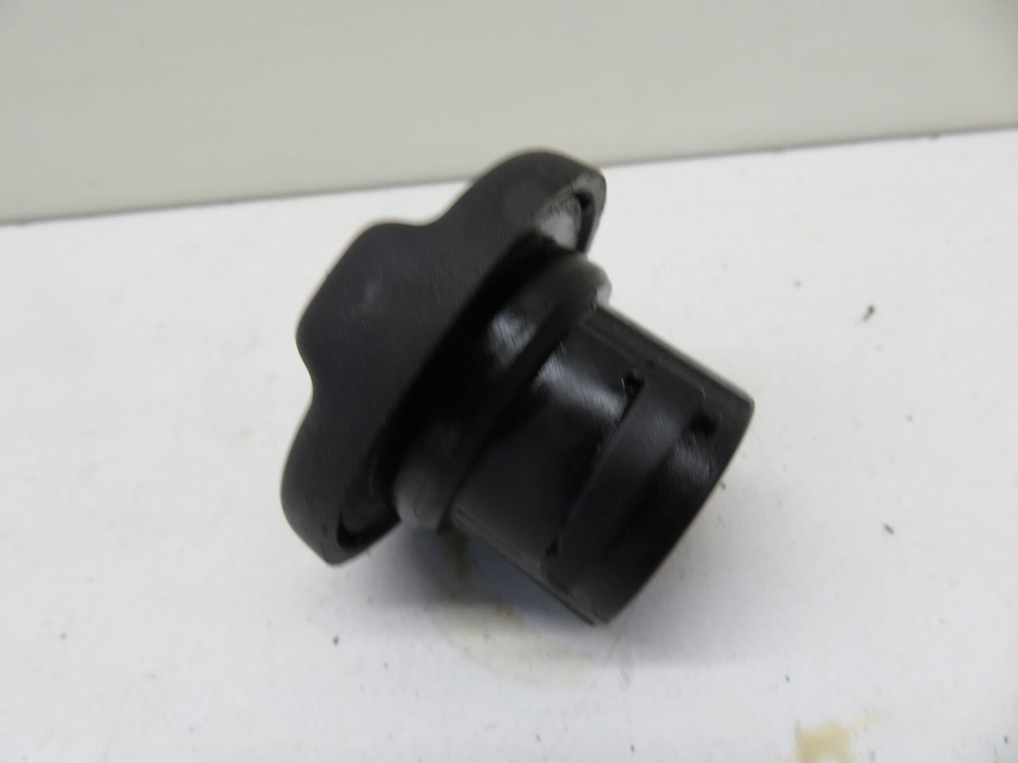 PEUGEOT BIPPER 1.4 DIESEL OIL CAP 2008-2015 1734-19