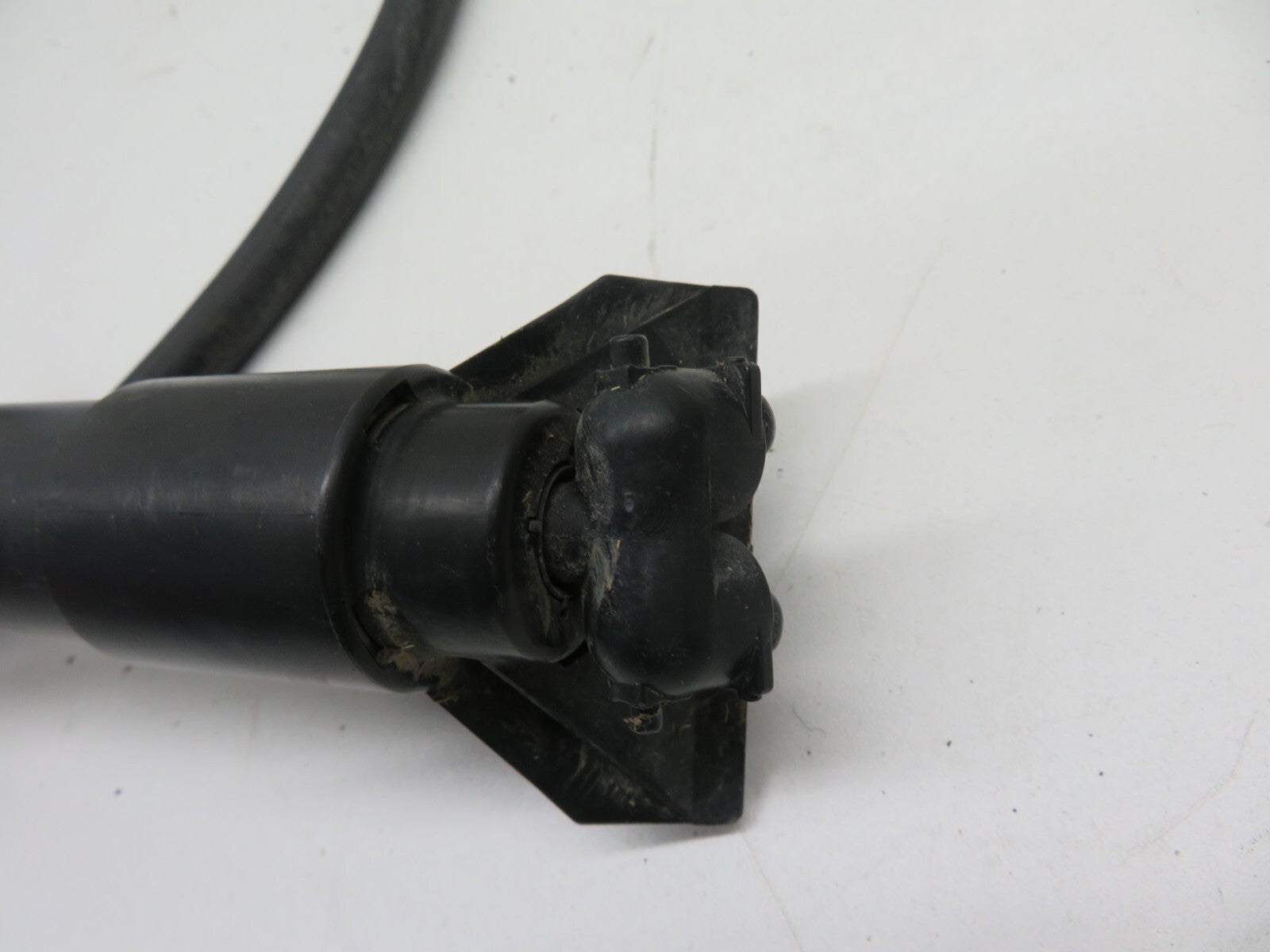 FORD FOCUS ST OS DRIVER HEADLIGHT WASHER JET 4M51-131014-AB 2006-2010 1299-2