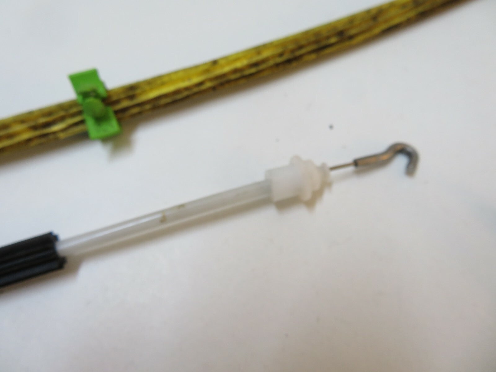 AUDI A6 C5 ALL ROAD NSR DOOR LOCK CATCH 4B0839015G 1998-2003 REFB5-2