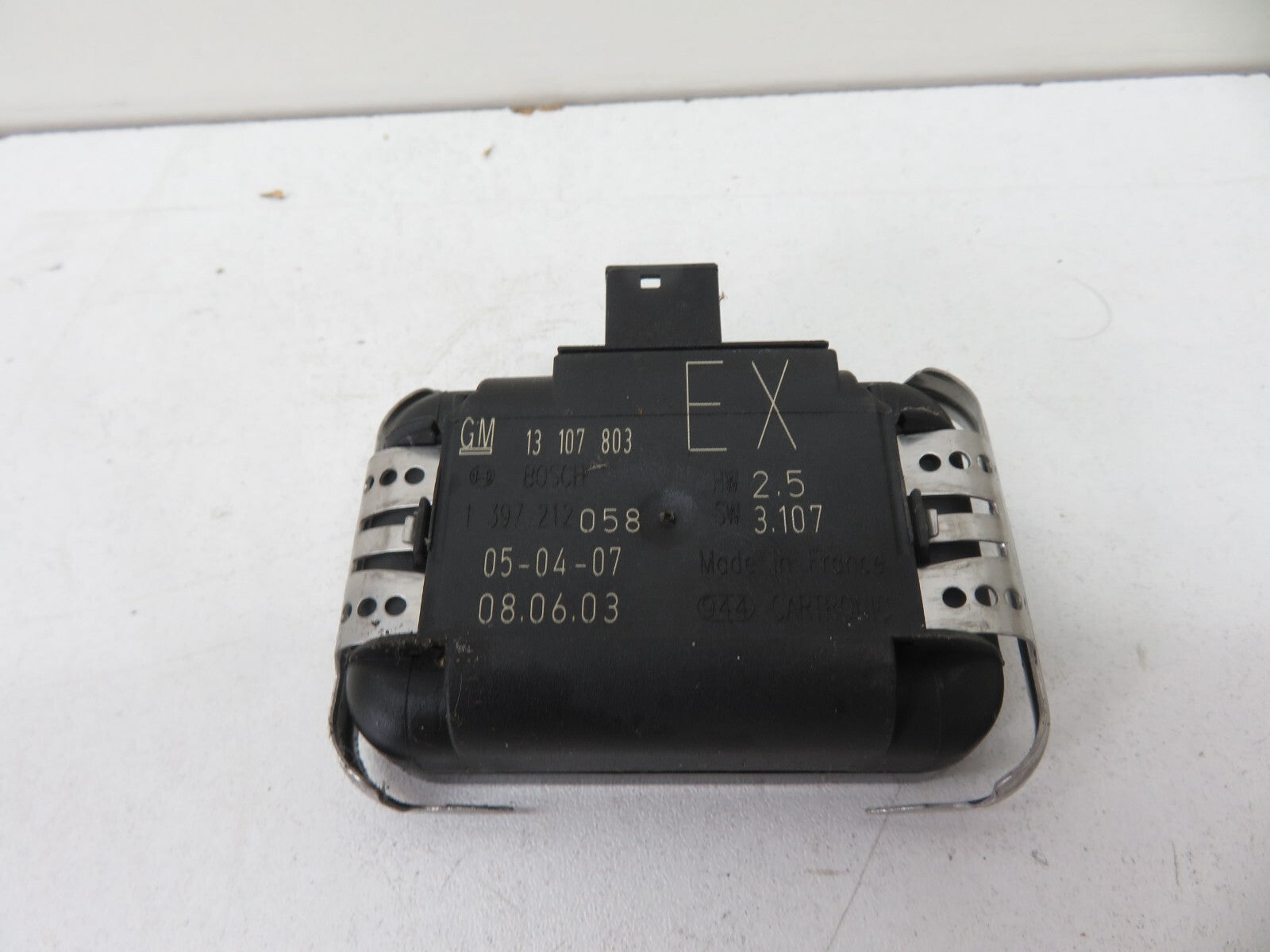 VAUXHALL ASTRA MK5 WINDSCREEN RAIN SENSOR 13107803 2004-2010 1049-5