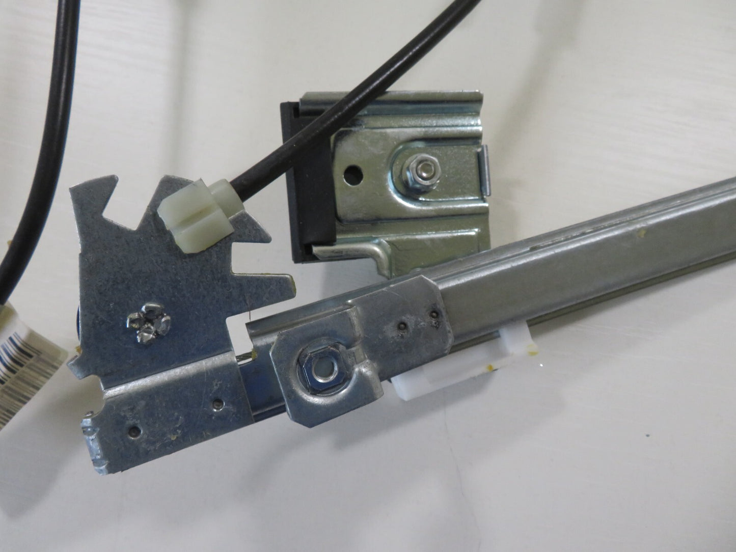 NSF LH PASSENGER WINDOW REGULATOR FOR SKODA OCTAVIA 1997-2005 VALEO 850582