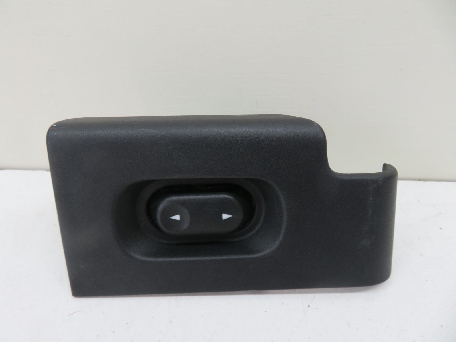 LAND ROVER FREELANDER 1 OS DRIVER REAR WINDOW SWITCH 2004-2006 1672-8