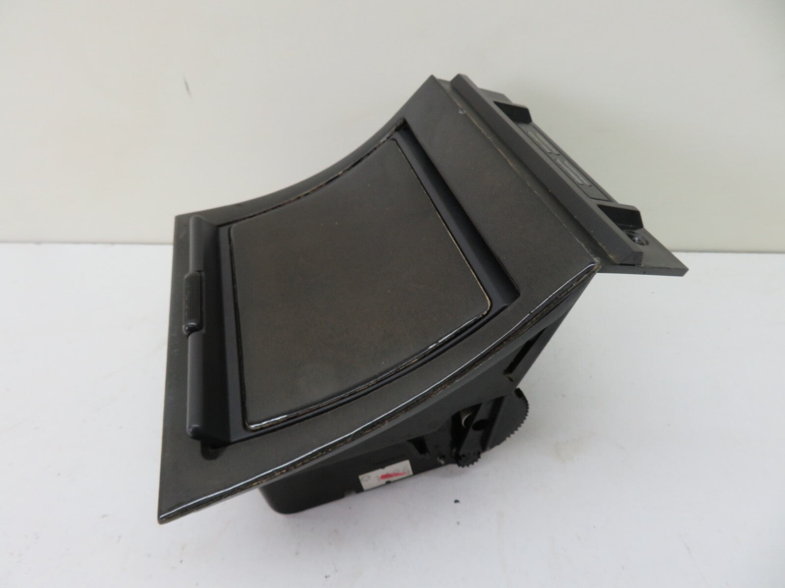 JAGUAR XJR INTERIOR CENTER ASHTRAY 12V SOCKET 1994-2001 1800-6