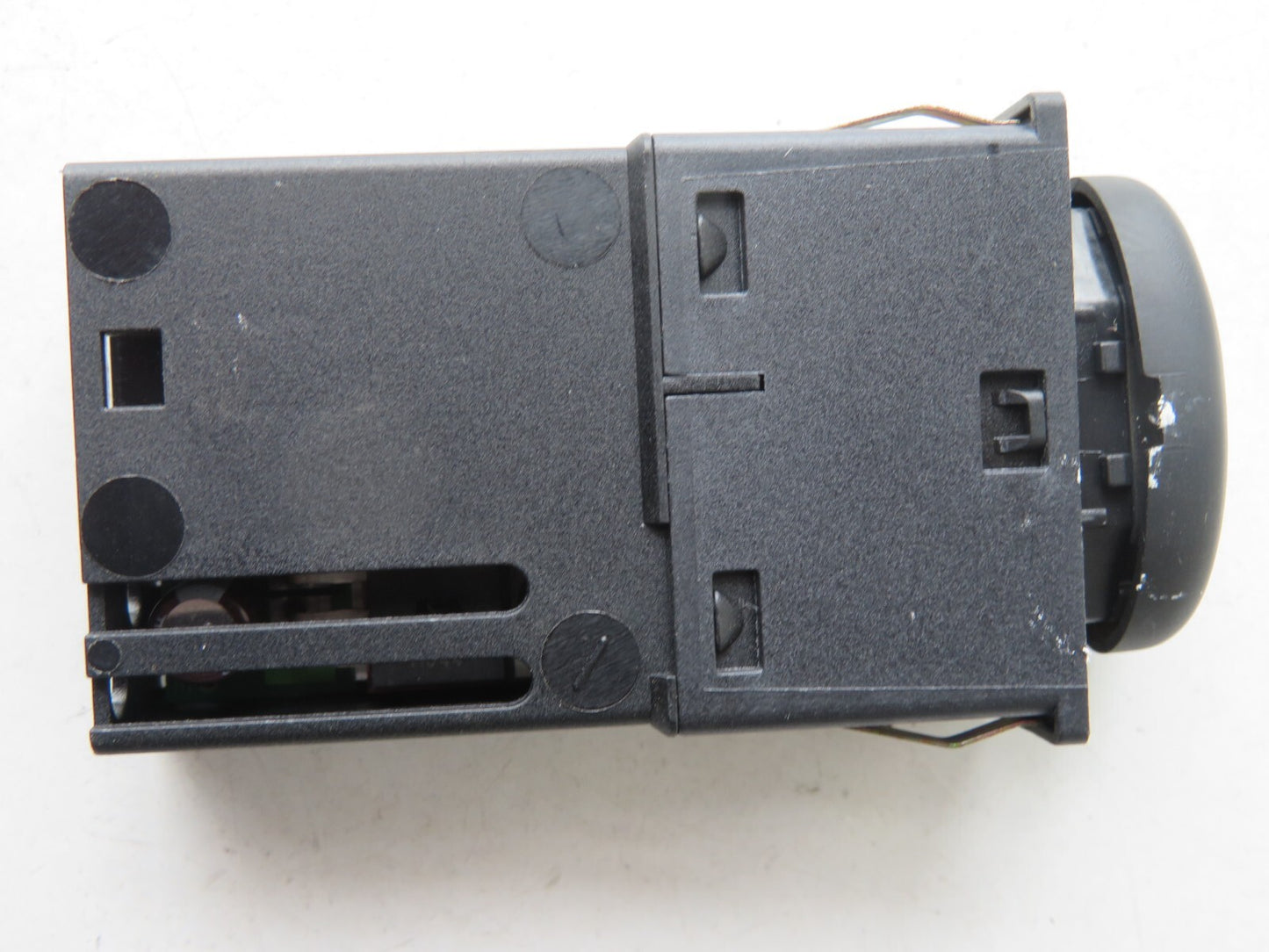 ROVER 75 HEATED SEAT SWITCH YUG101980 1999-2005 A1122-15