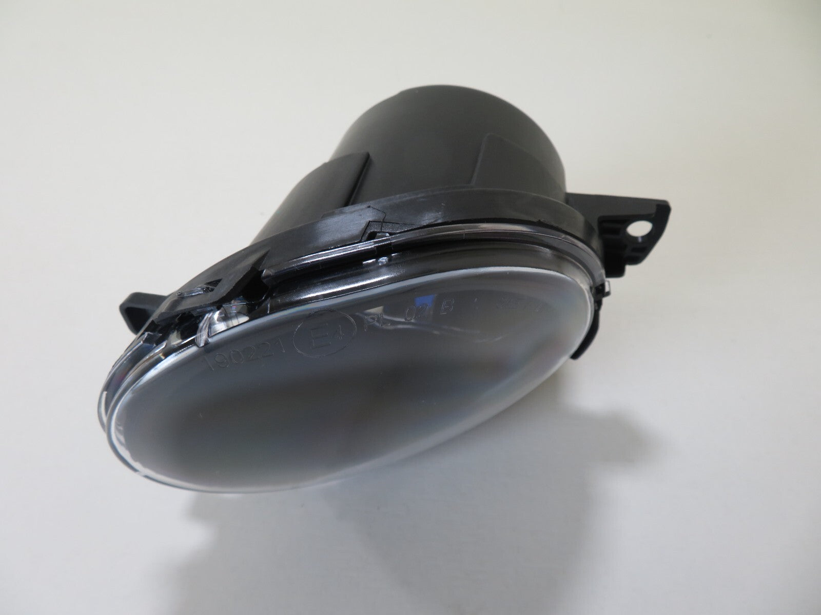 NS PASSENGR LH FRONT FOG LIGHT FOR VOLVO XC60 2008-2013 19-6070-01-9