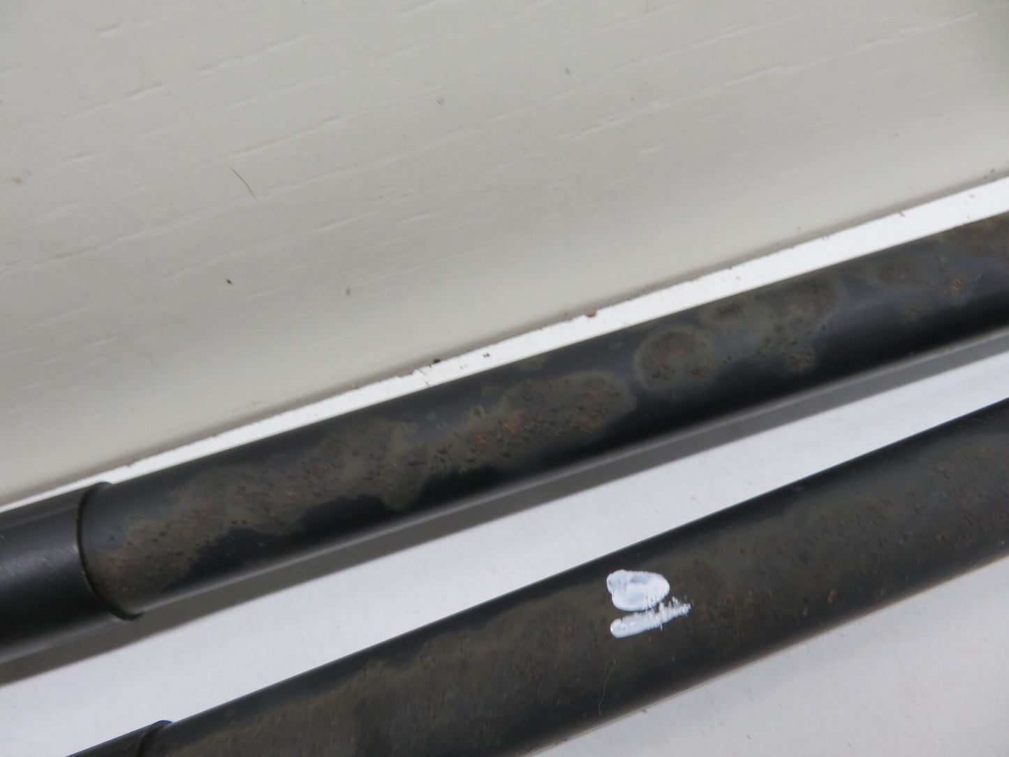 FORD FIESTA MK7 ST180 TAILGATE BOOT STRUTS PAIR 2013-2017 1549-10