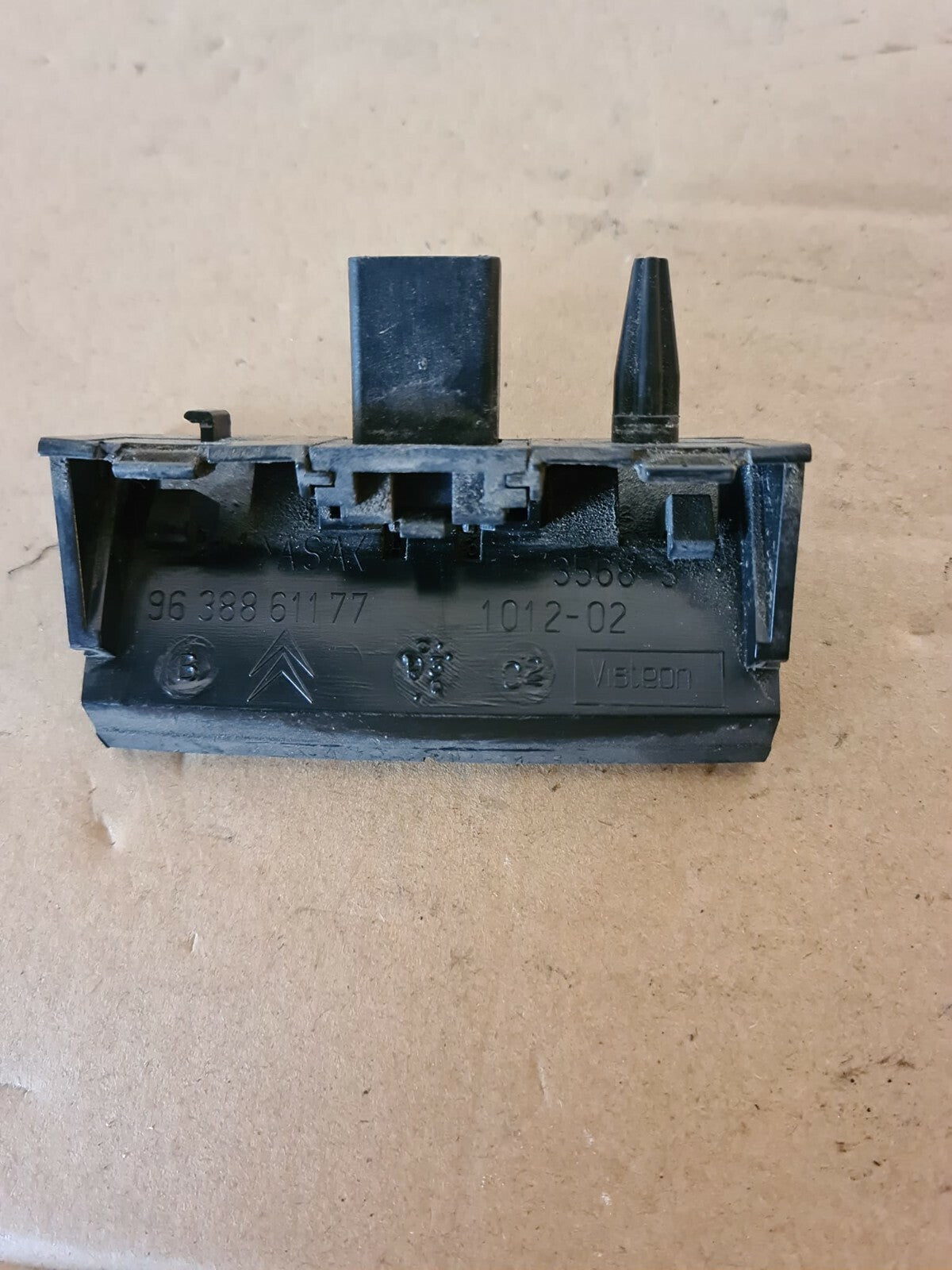 CITROEN C3 REAR TAILGATE BOOT BUTTON HANDLE 9638861177 2002-2005