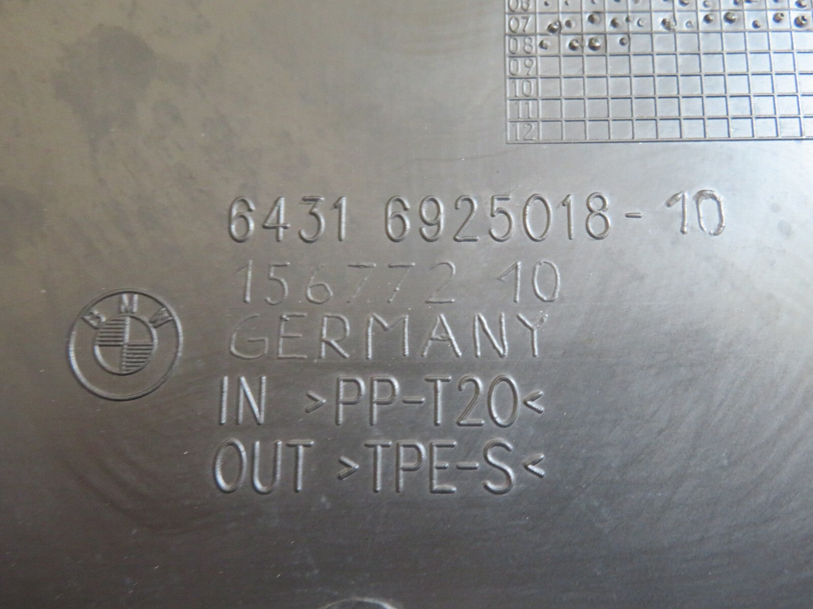 BMW 1 SERIES E88 OS POLLEN FILTER COVER TRIM 6925018 2007-2013 A2056-5