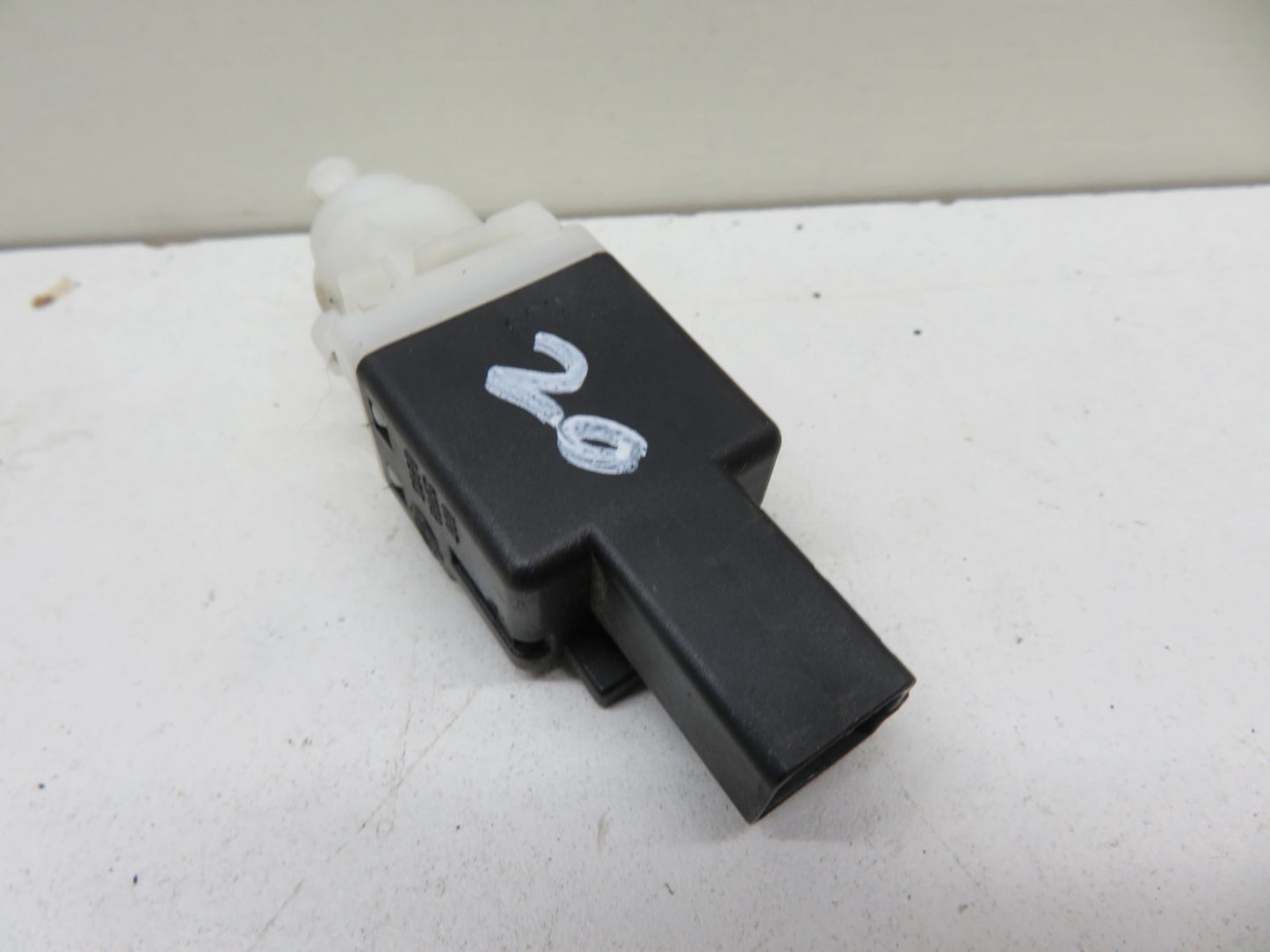 FIAT 500 BRAKE PEDAL SWITCH 46840510 2007-2012 1837-20