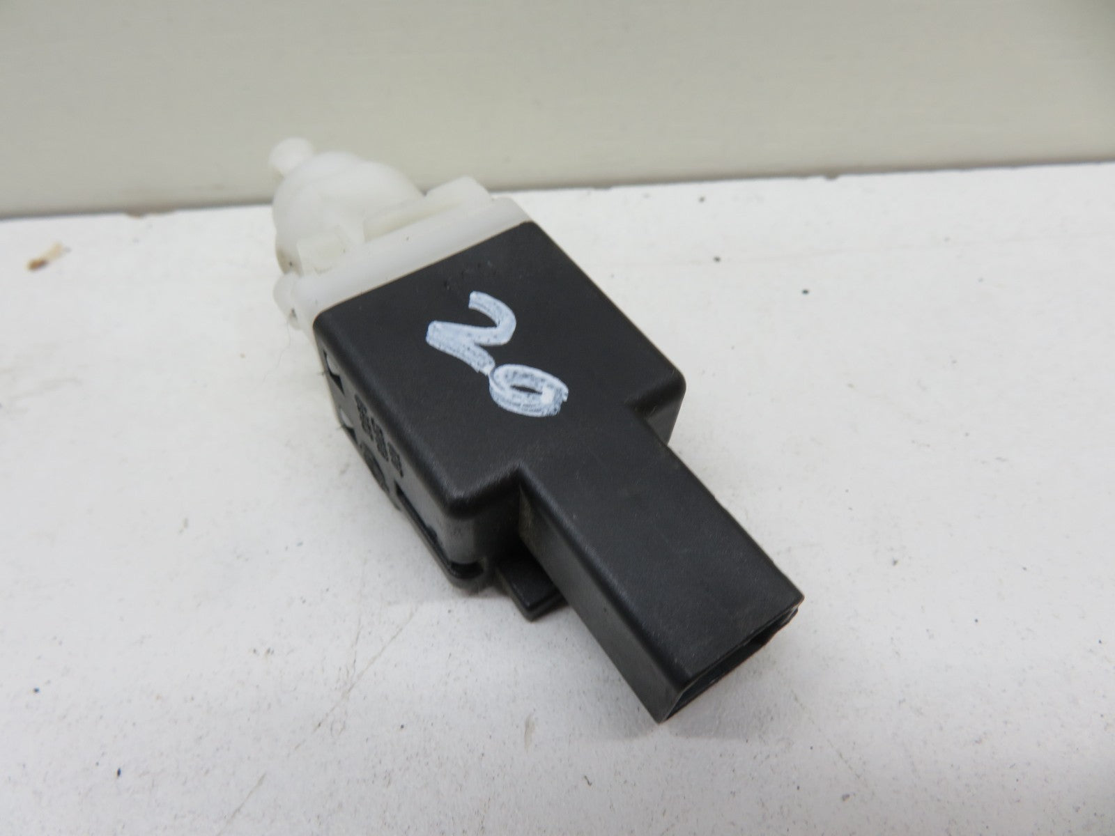 FIAT 500 BRAKE PEDAL SWITCH 46840510 2007-2012 1837-20
