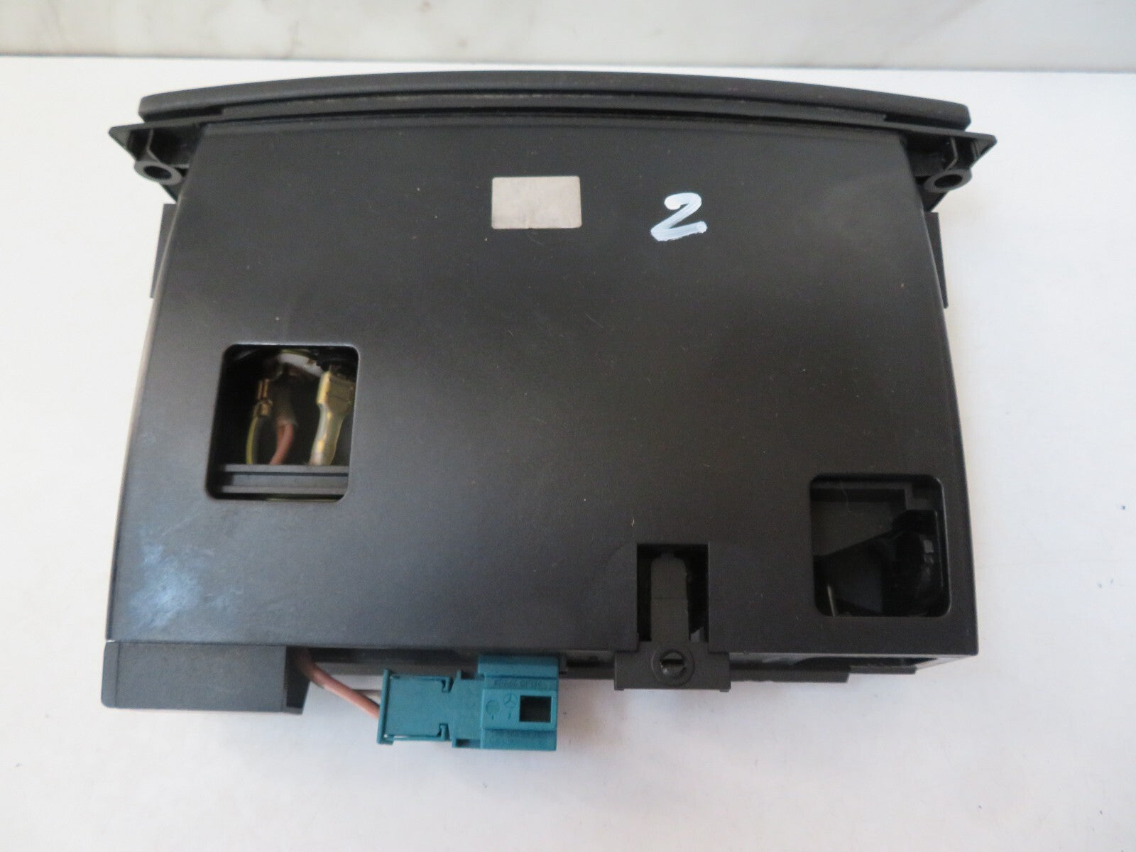 MERCEDES S CLASS W220 CENTRE CONSOLE ASHTRAY 2206800252 1998-2005 A1415-2