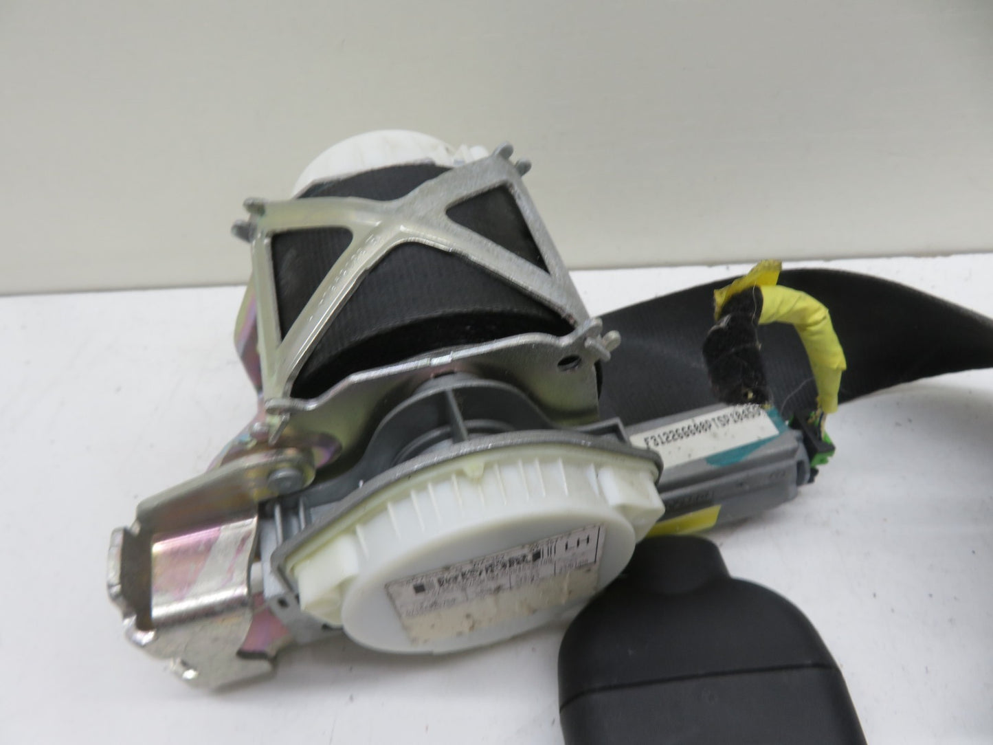 FIAT 500 NSF PASSENGER SEAT BELT 2007-2012 1854-9