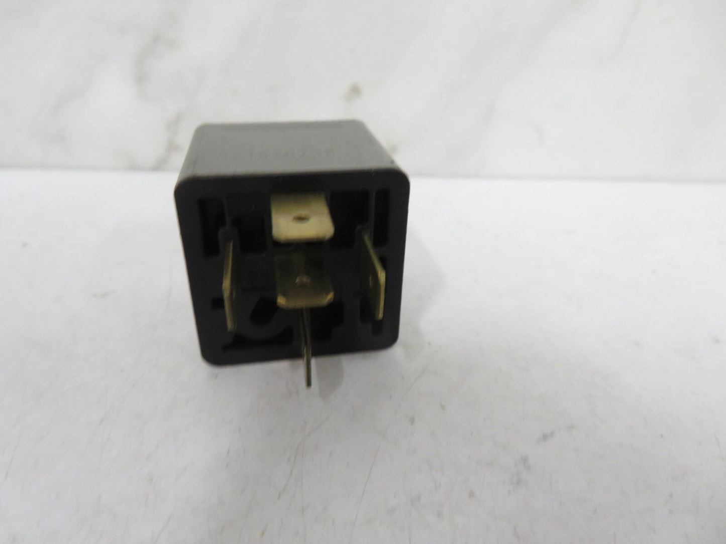 SAAB 93 9-3 BOSCH RELAY 1626239 1998-2002 SB29