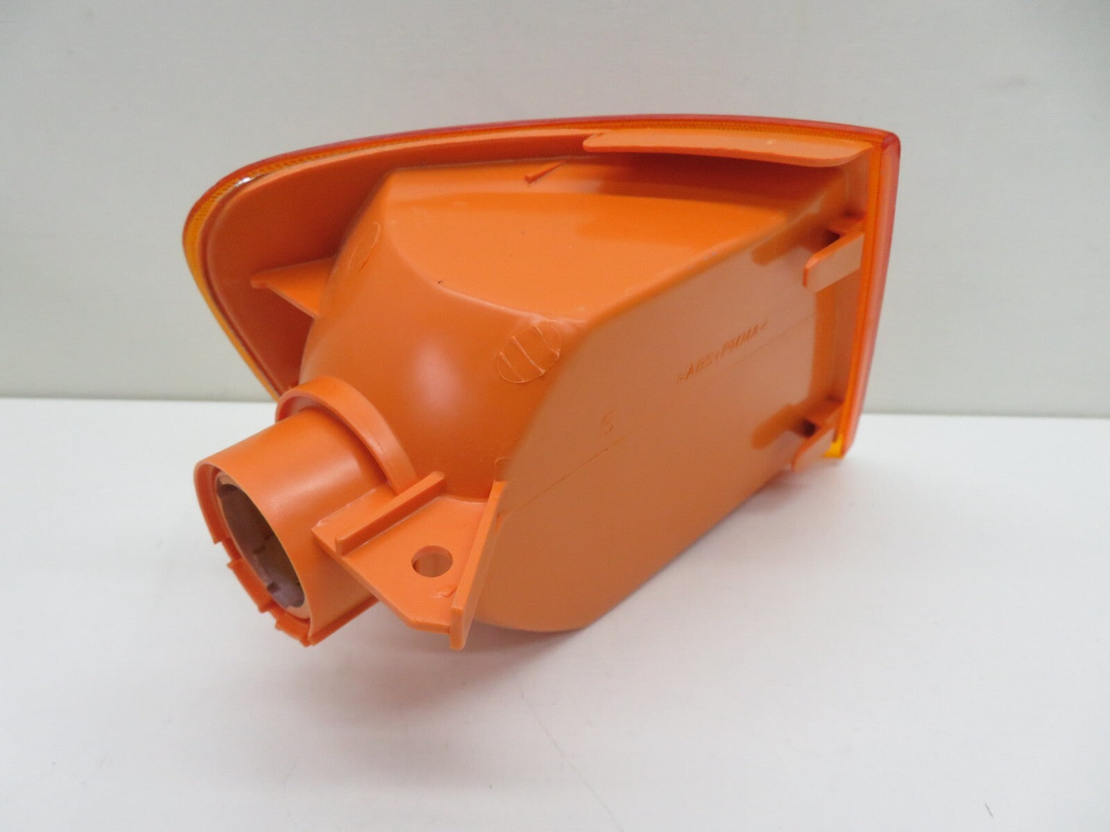 NS PASSENGER SIDE AMBER INDICATOR LIGHT FOR FORD ESCORT 1990-1991