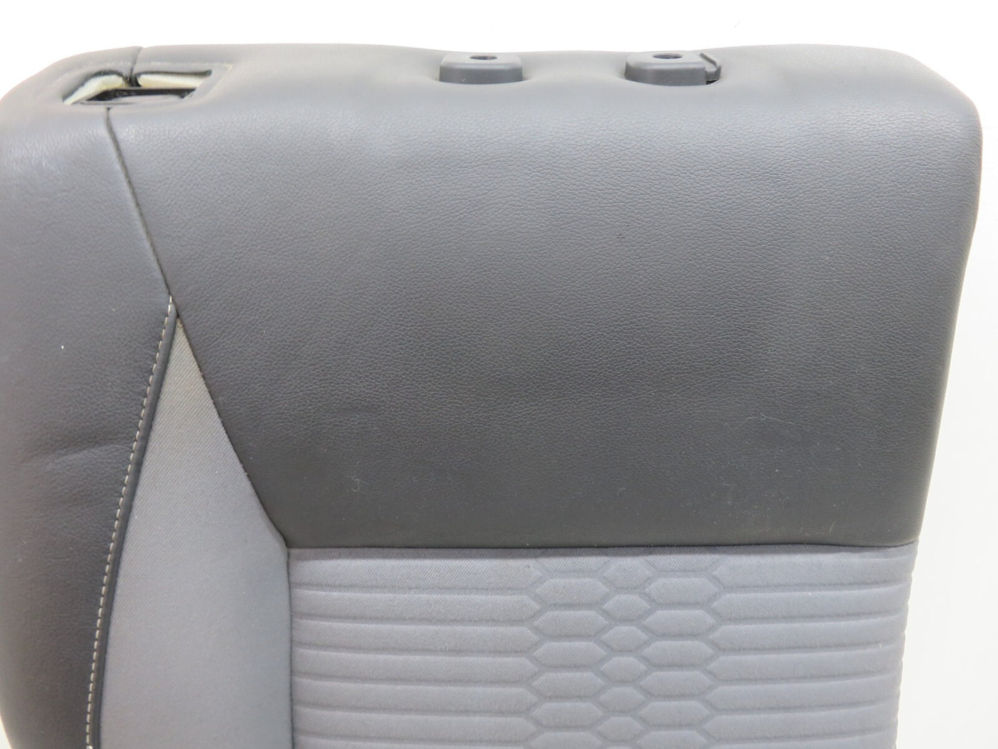 FORD FIESTA MK7 ST180 OS DRIVER REAR SEAT BACK REST (SEE PHOTOS) 2013-2017