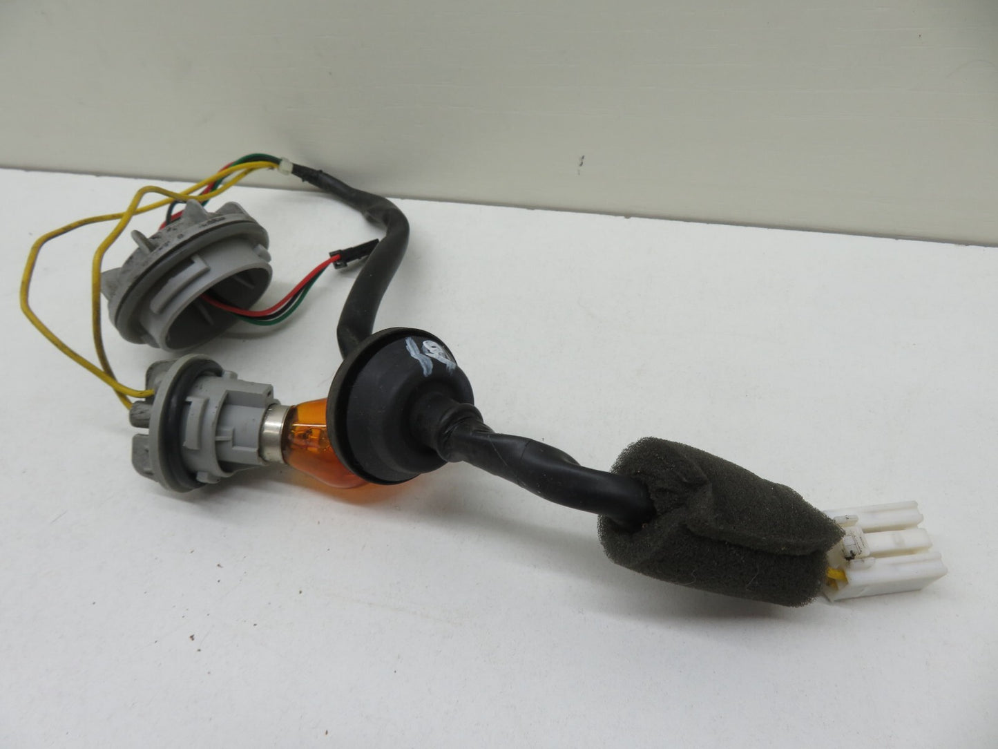 KIA RIO REAR TAIL LIGHT LOOM 2011-2014 #1247-18