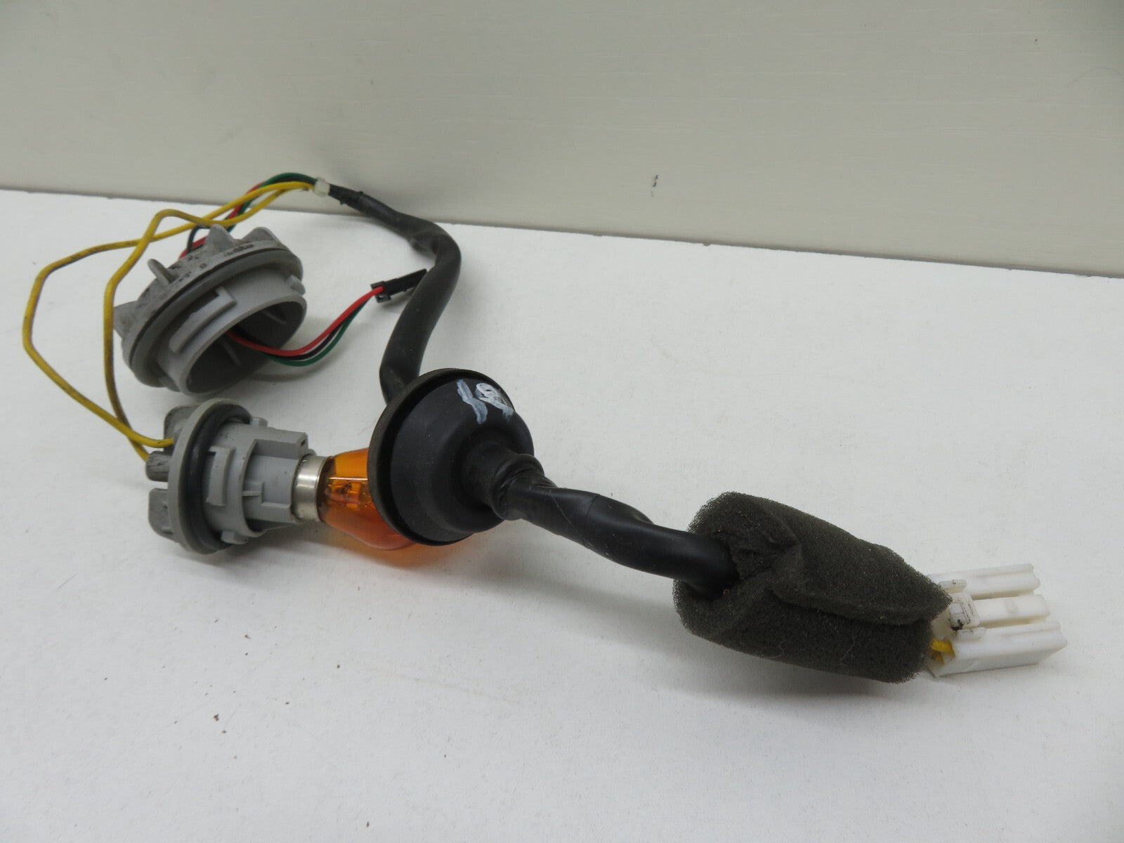 KIA RIO REAR TAIL LIGHT LOOM 2011-2014 #1247-18