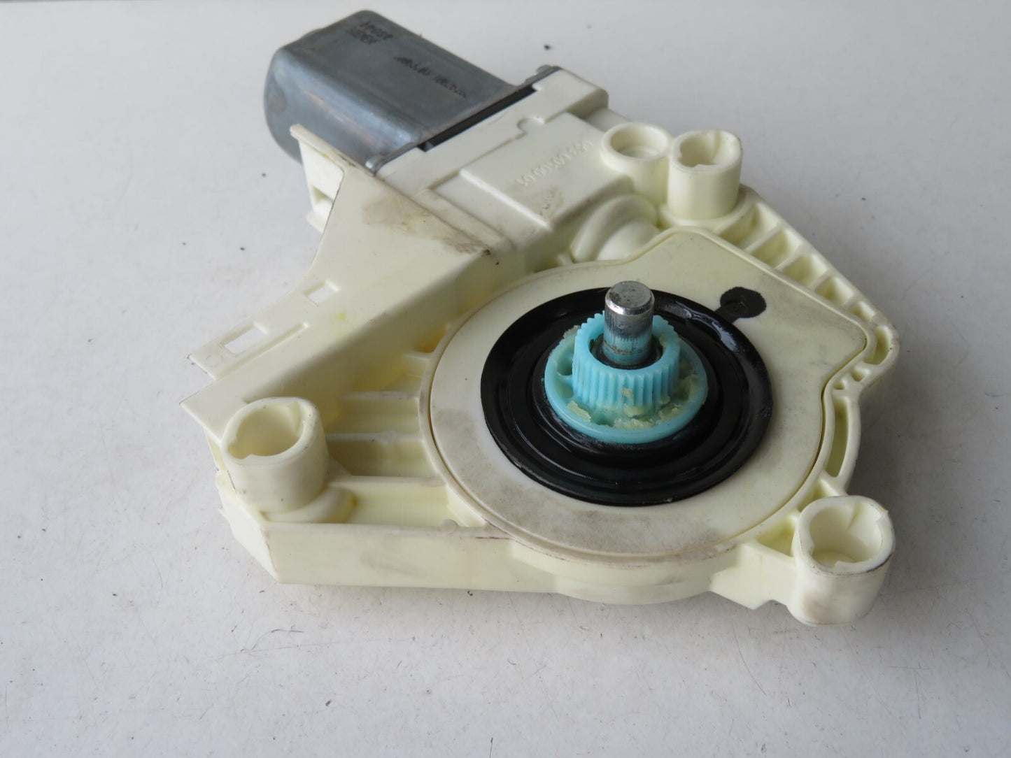 LAND ROVER DISCOVERY 3 OSR WINDOW MOTOR 09026-617 2005-2009 AMS1115-4