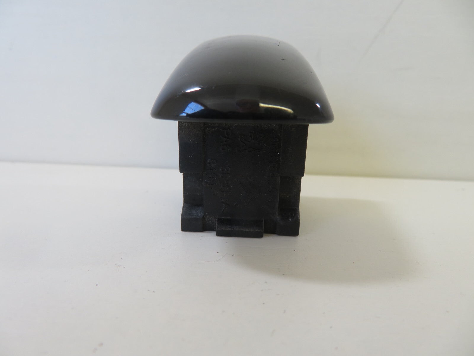 PEUGEOT 308 OSR DOOR HANDLE END CAP 2007-2013 1410-19